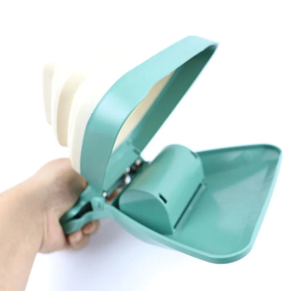 Quick & Handy Dog Poop Scooper